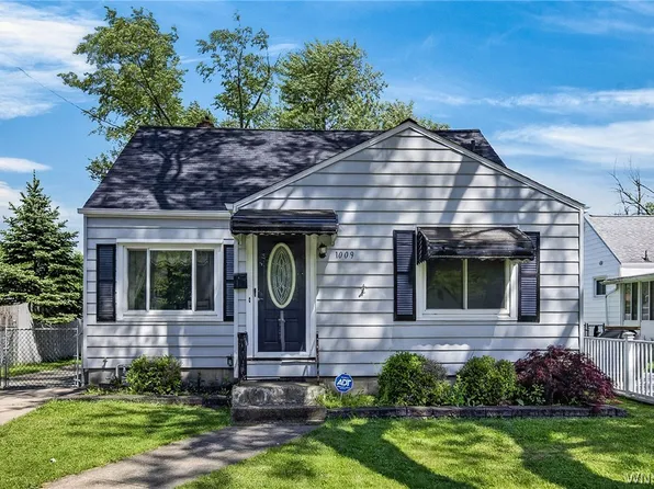 1009 Pasadena Ave, Niagara Falls, NY 14304