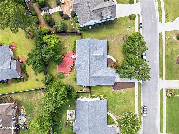 2nd image of 1019 Cherrywood Court
