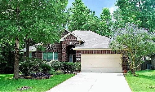 26 Jewelsford Dr Photo 1