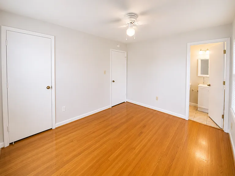 303 Rutherford Ave NW — Photo 22