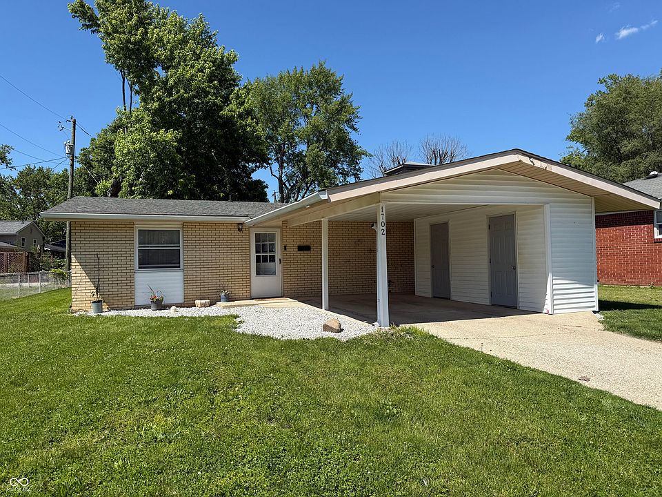 1st image of 1702 Beechwood Dr