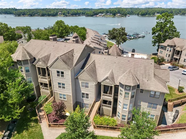 13824 Queens Harbor Rd Unit H, Charlotte, NC 28278