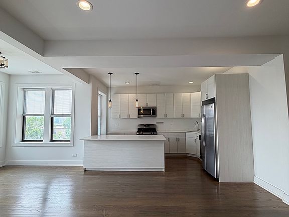 2nd image of 2020 N Spaulding Ave #3