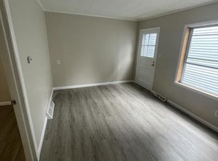 22A Reid St #1R, Amsterdam, NY 12010