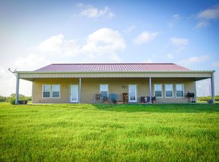 501 Carabajal Rd, Seadrift, TX 77983