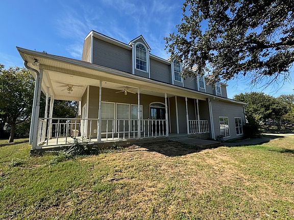 2nd image of 2602 Rosebud Ln