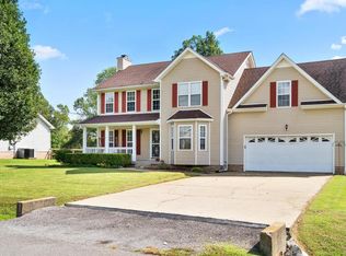 2438 Artie Manning Rd, Clarksville, TN
