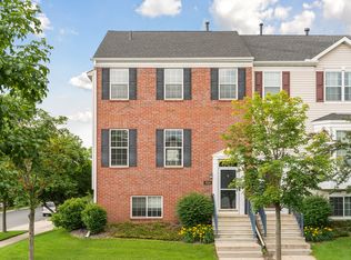 8514 Grove Cir, Shakopee, MN 55379