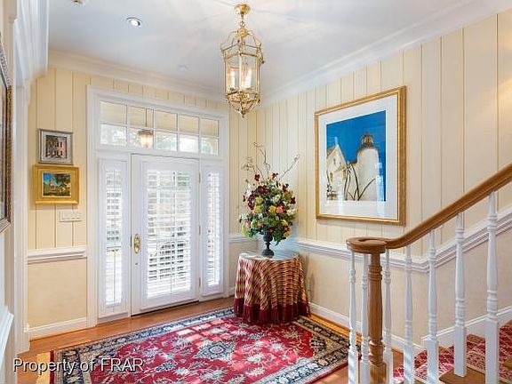 4th image of 309 E Park Dr