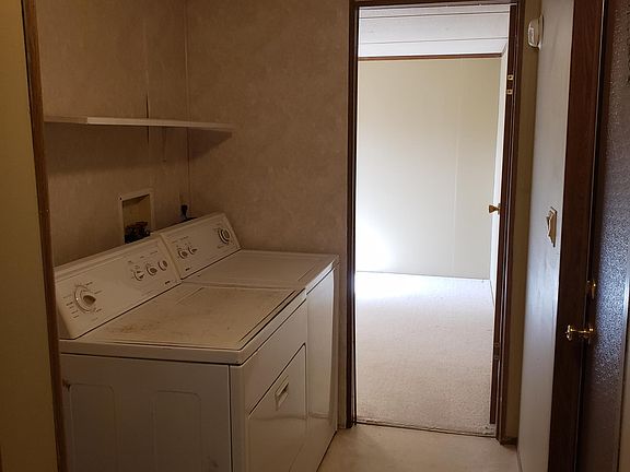 3rd image of 20 Katies Park Way #20