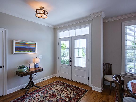 5th image of 70 Saint Andrews Dr