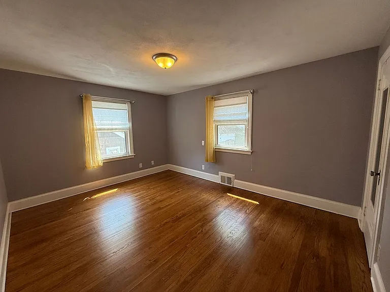 503 Commonwealth Ave — Photo 14