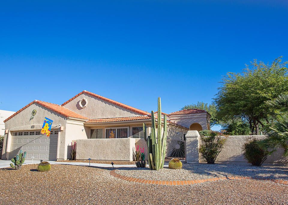 1st image of 64096 E Meander Dr
