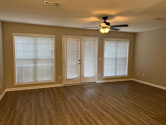 2nd image of 134 Woodmere Dr