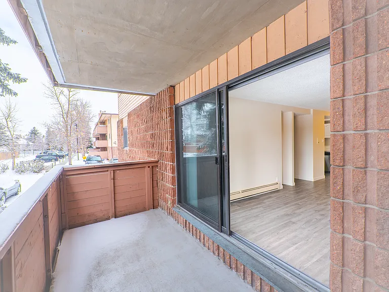 2120 Southland Dr SW — Photo 12