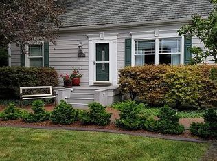 69 Meadowridge Rd, Mogadore, OH 44260