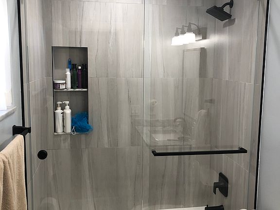 2nd image of 5810 NE 27th Ave #2