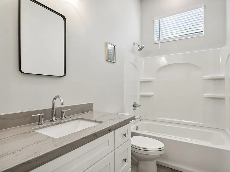 7417 Burthe St #1B — Photo 9