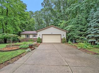 4300 Trojan Dr SW, Wyoming, MI 49519