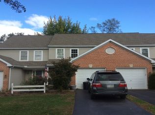 4061 Buttonwood Dr, Mount Joy, PA 17552