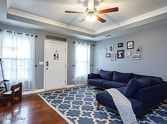 5th image of 217 Eagle Feather St