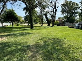 917 E 6th St, Alton, IL 62002