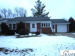 322 N Galbraith St, Blue Earth, MN 56013
