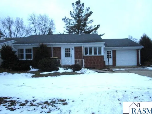 322 N Galbraith St, Blue Earth, MN 56013