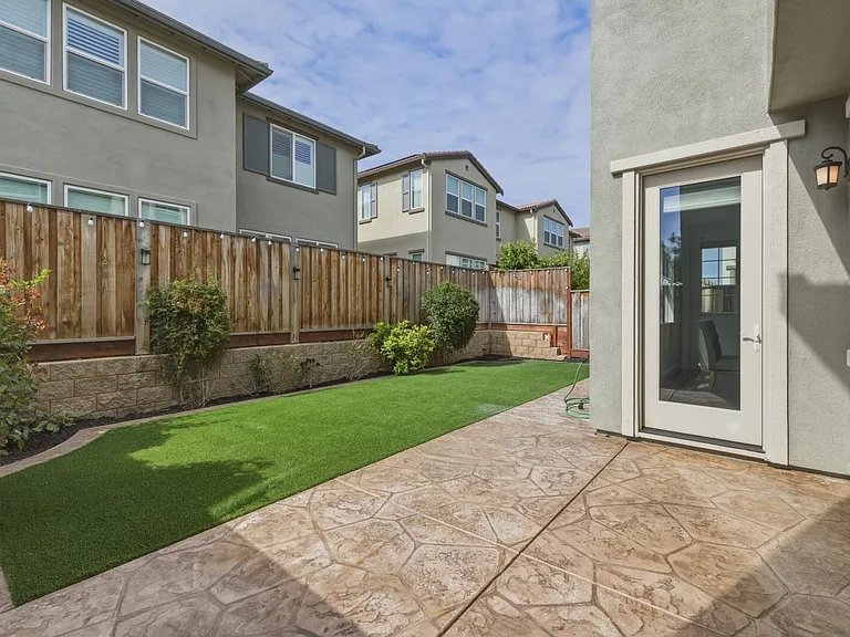 116 W Limerick Ave — Photo 21