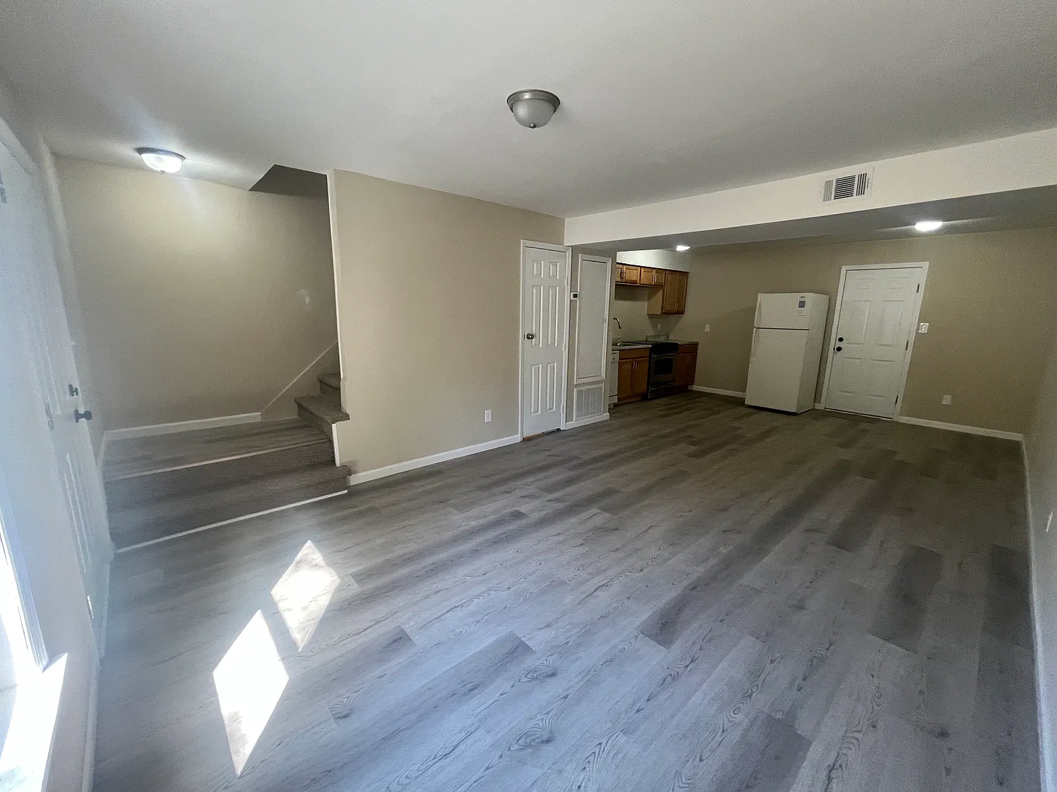 2408 Baywood Dr — Photo 1