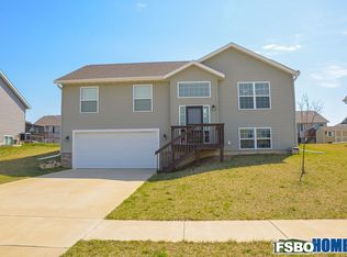 5791 Hertz Dr, Marion, IA 52302