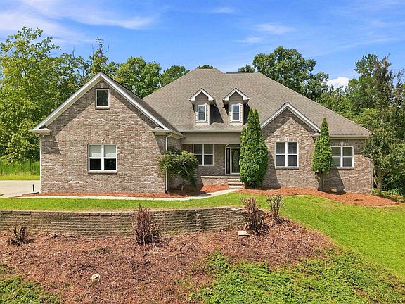2nd image of 8504 Woodview Ln