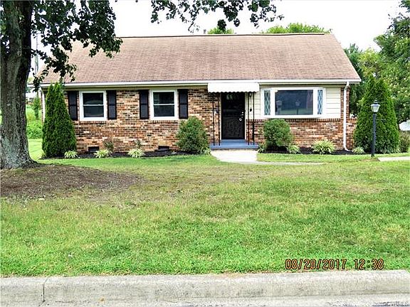 3rd image of 402 Mango Ct