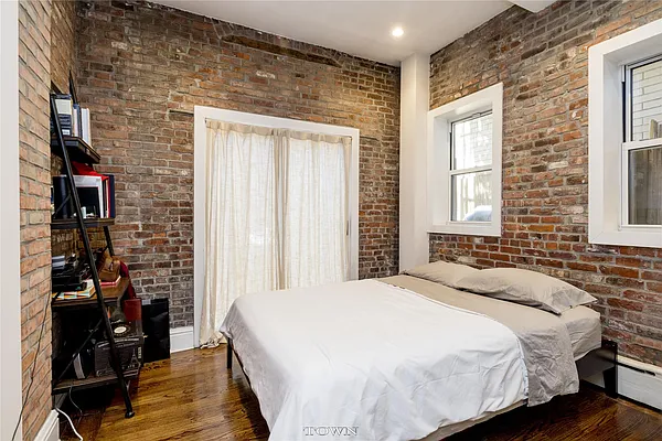 Rented by Town Residential | media 3