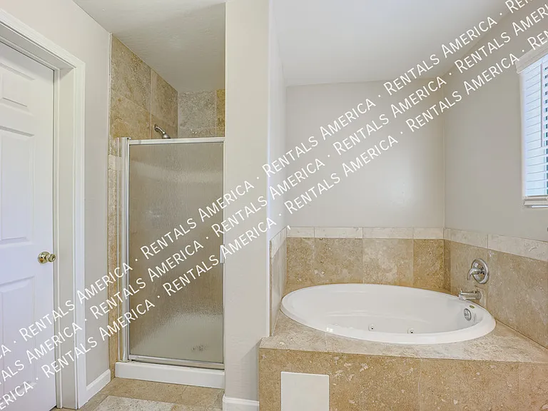 771 E Laredo St — Photo 29