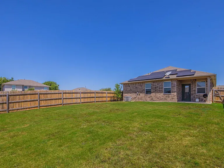 225 Baum Dr — Photo 24