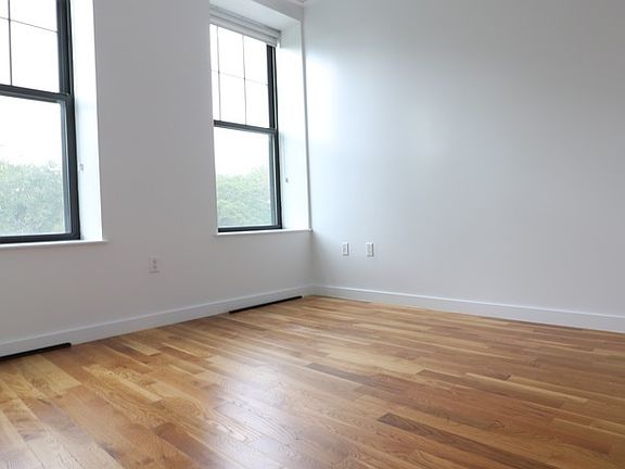 3rd image of 10 Saint Pauls Pl APT 5J