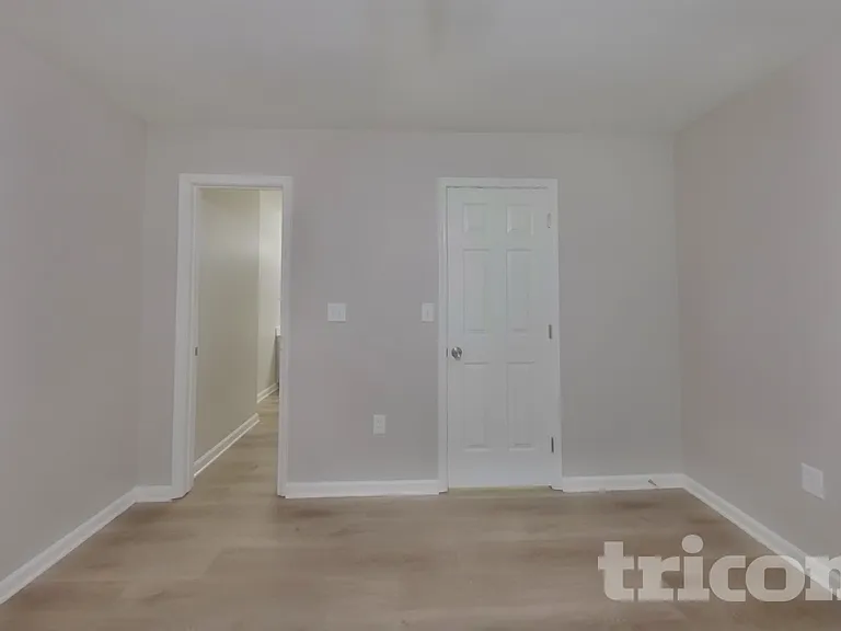 9022 Jaldena Dr — Photo 9