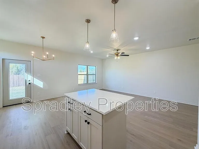 1404 Rita Blanca Ct — Photo 10