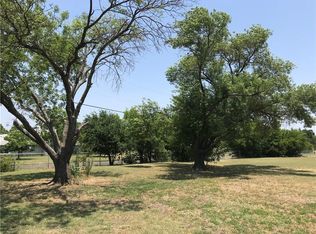 1643 Vicky Ln, Grand Prairie, TX 75052