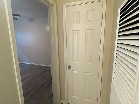 5th image of 1220 S Manhattan Pl APT 3