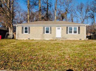 97 Strawberry Ln, Frankfort, KY 40601