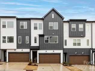 8030 Cedarsmith Ct, Charlotte, NC 28217