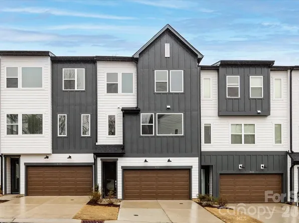 8030 Cedarsmith Ct, Charlotte, NC 28217