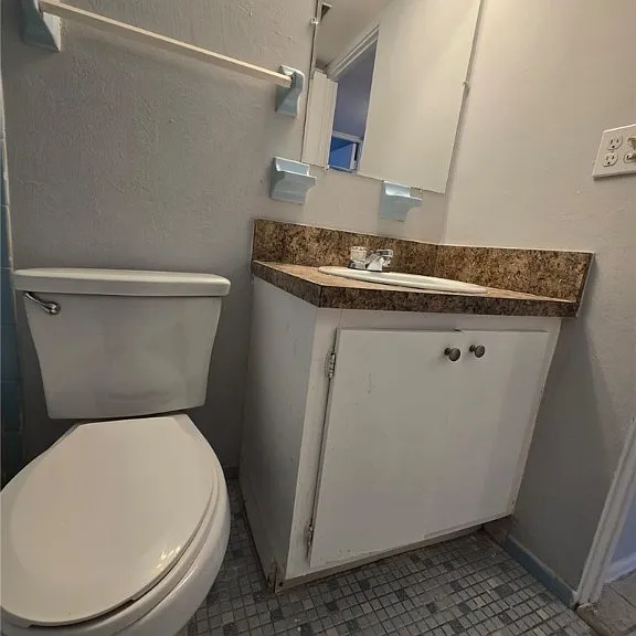1830 Maravilla Ave #804 — Photo 24