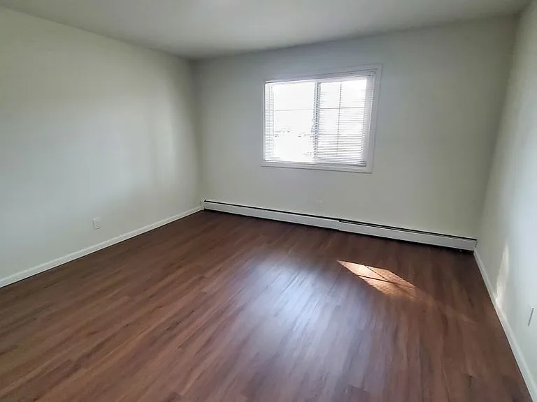 Nakoma Heights Apartment Homes — Photo 14