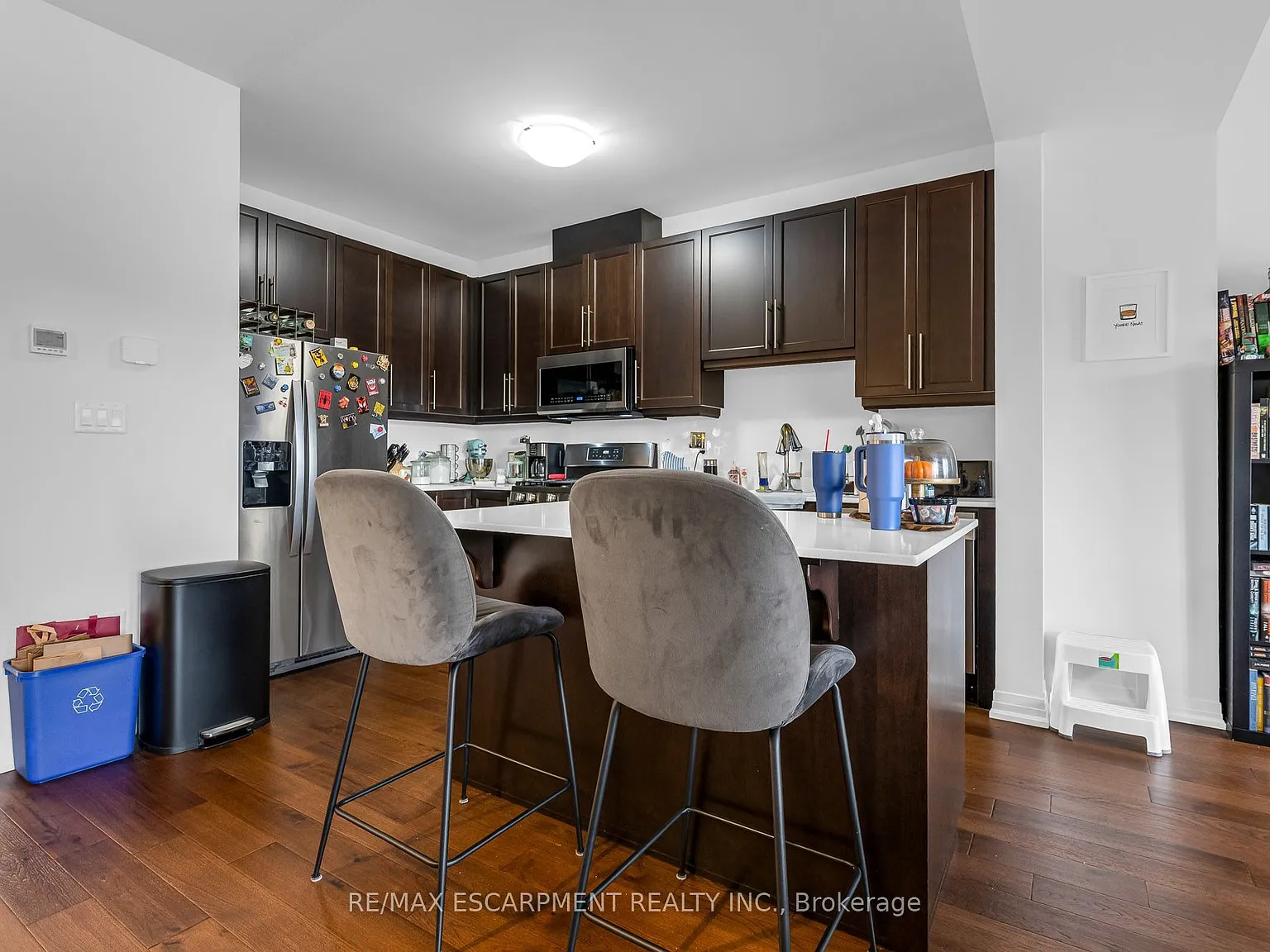 3 bed, $2,850 — Photo 3