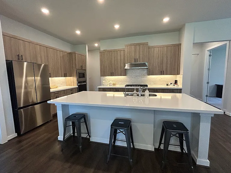 276 Washington Dr — Photo 6