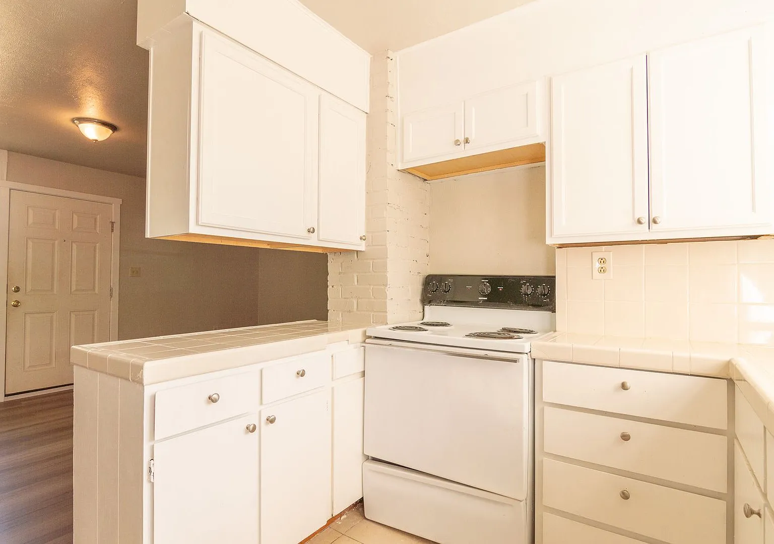 The Markwell Apartments — Photo 3