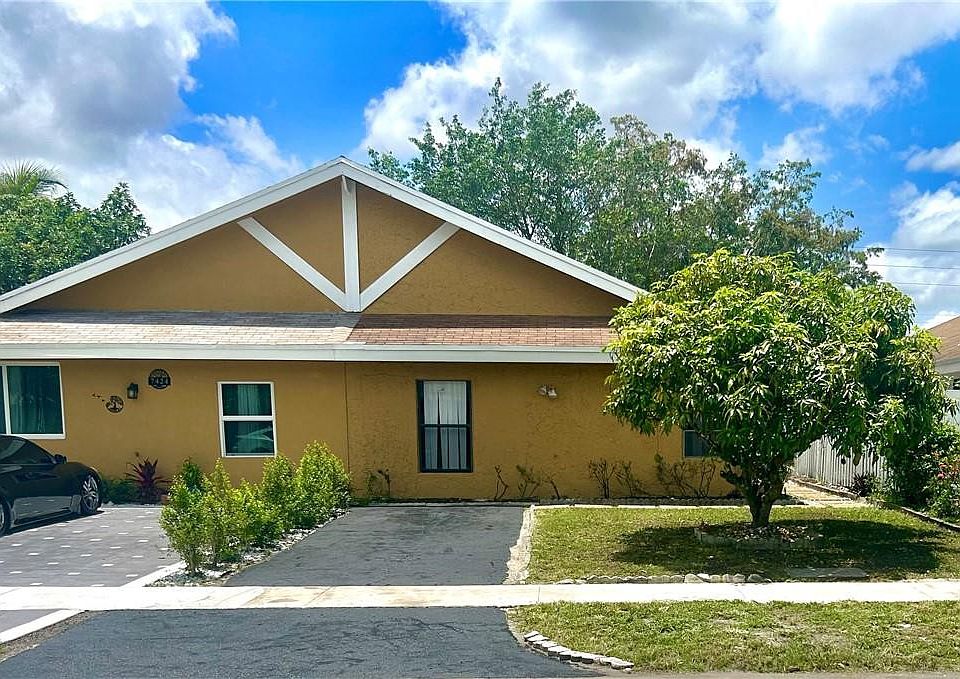 1st image of 7426 SW 14th Place